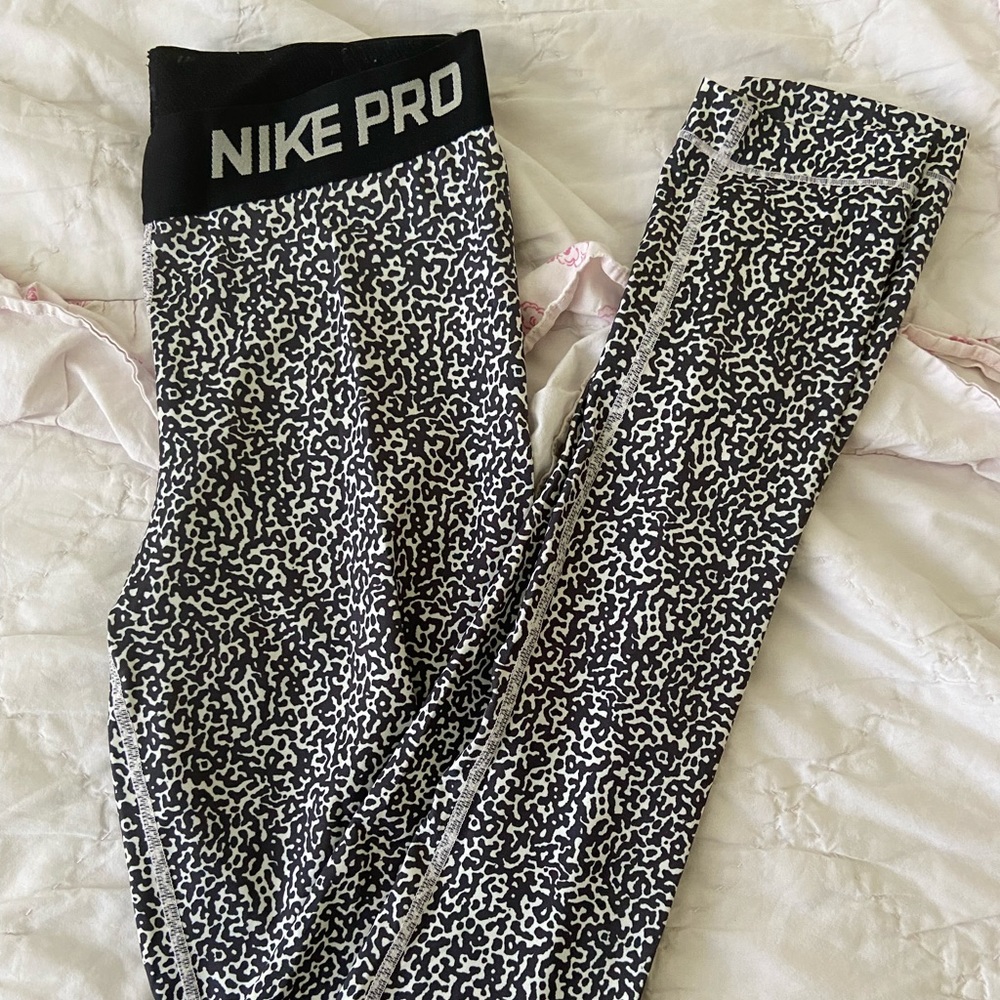 nike pro leggings